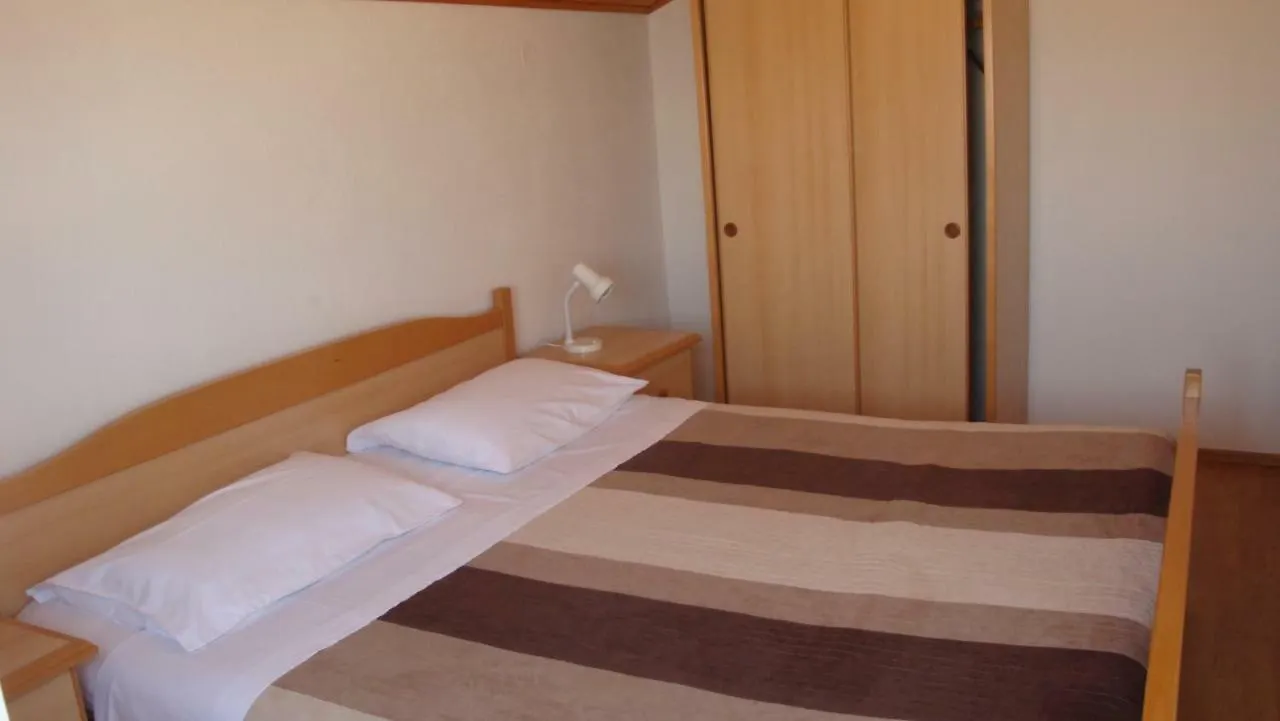 Apartments Dorkin بريكو