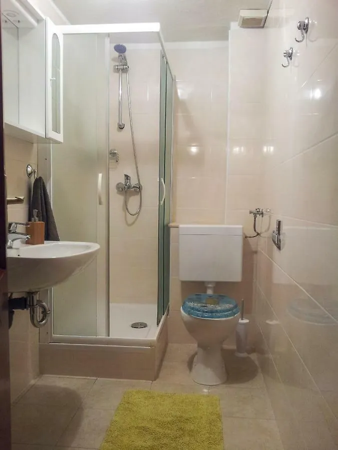 Apartments Dorkin بريكو